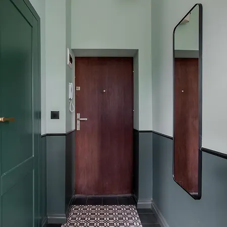 M&j - Ogarna アパート